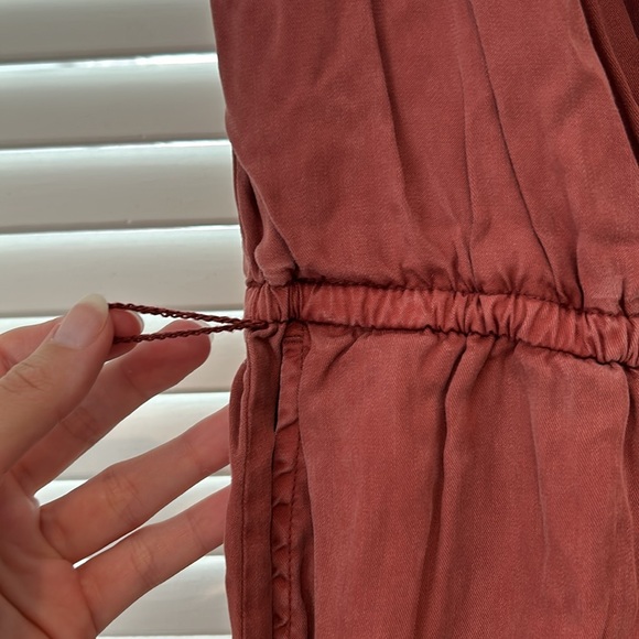 Abercrombie and Fitch maroon/rust colored Romper size M - Picture 3 of 3